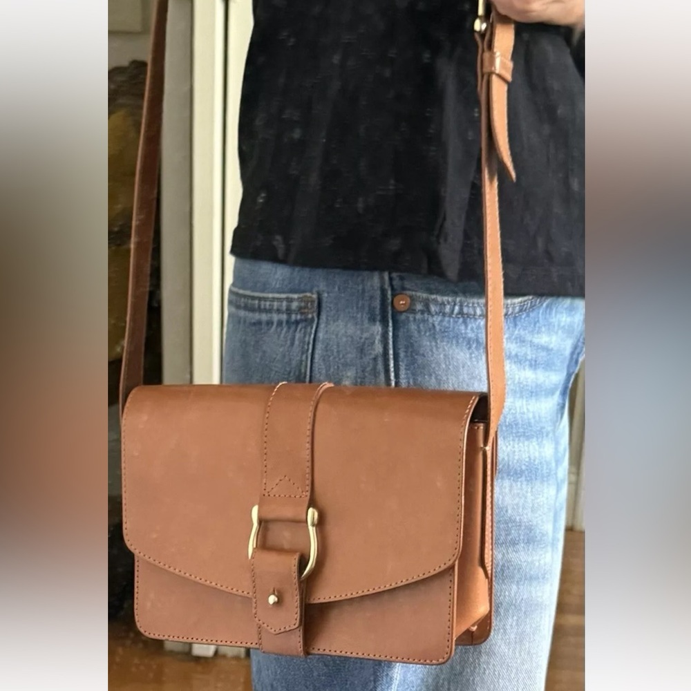 &Other Stories Brown Shell Leather Bag